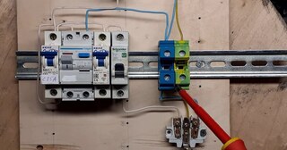 Установка устройства защитного отключения в Сосновом Боре в октябре